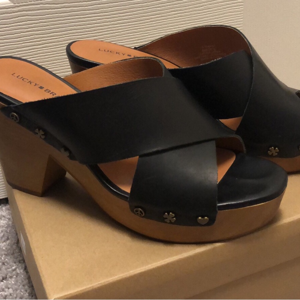 Lucky brand women’s sandals size 8